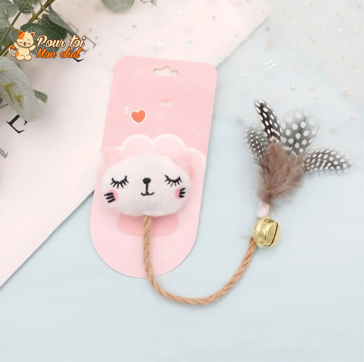 Jouet cloche en plumes pour chats Pour toi Mon chat