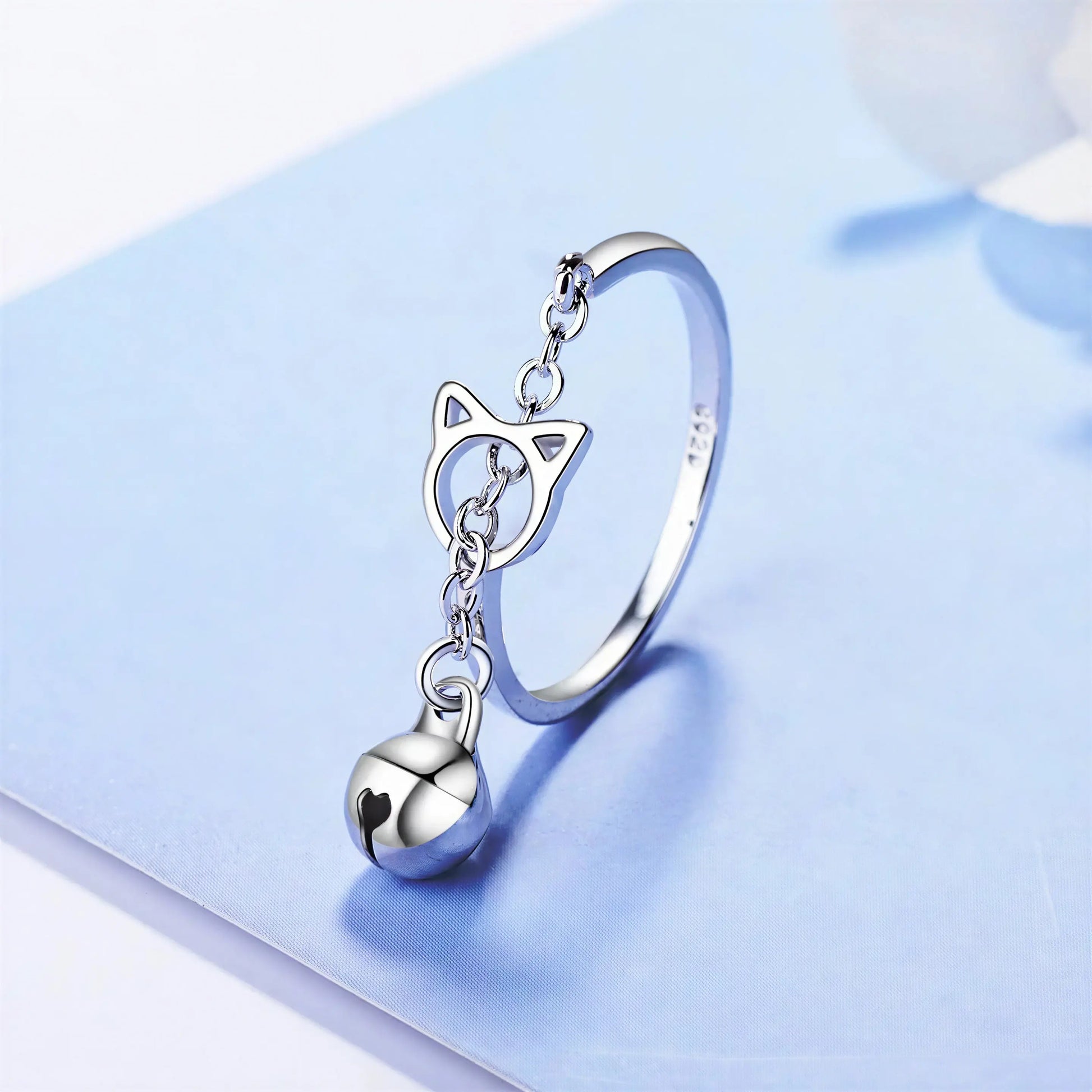 Bague avec anneau en tête de chat et pendentif avec une cloche Pour toi Mon chat