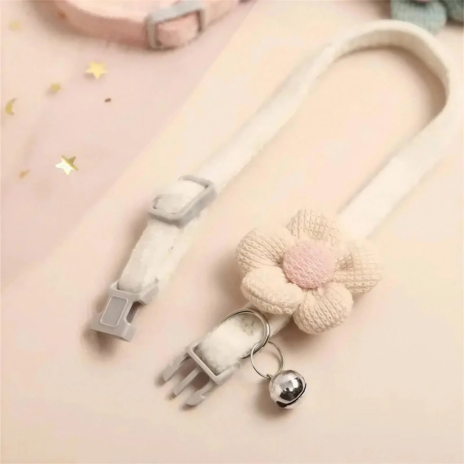 Collier Chat avec Fleur Tricotée et Clochette Pour toi Mon chat