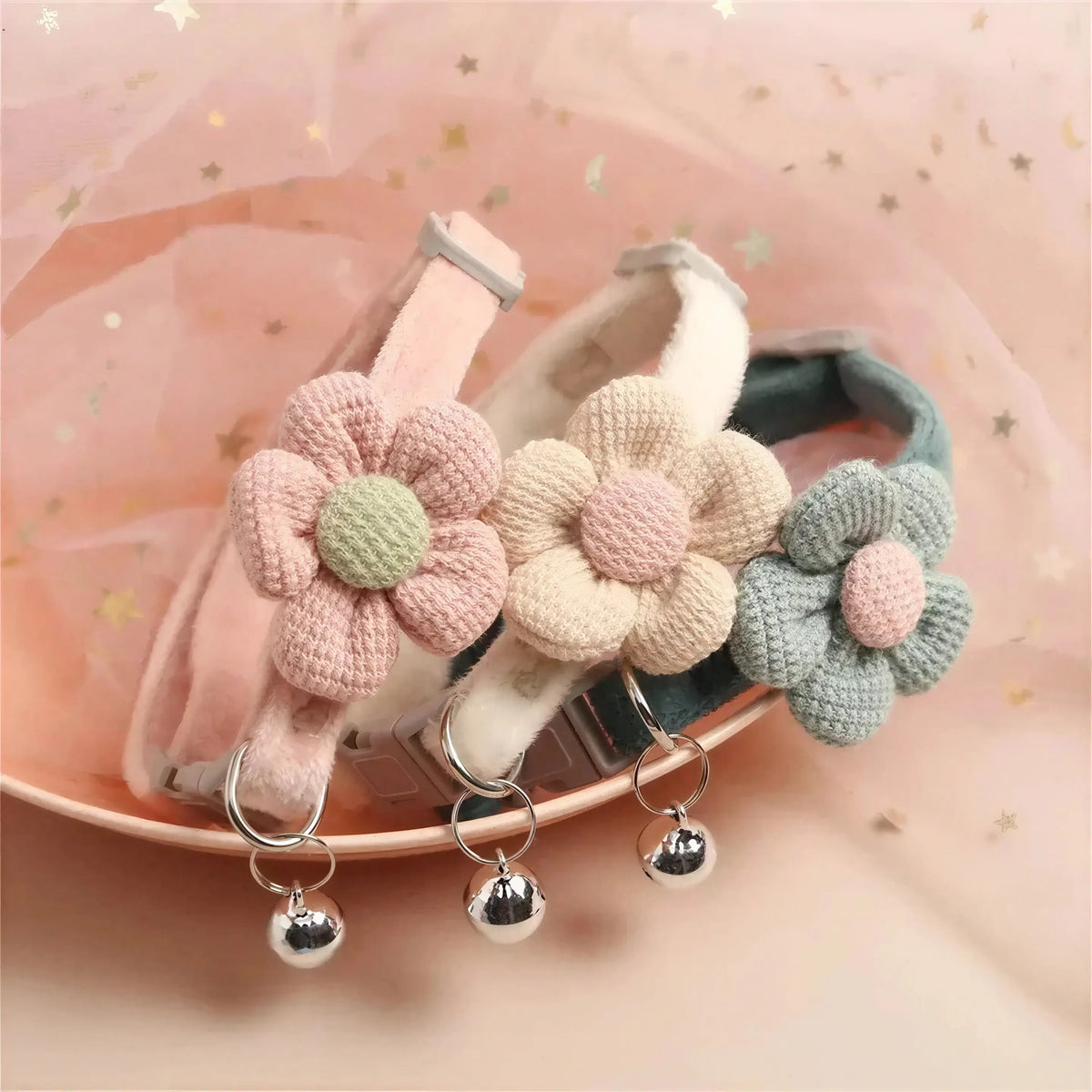 Collier Chat avec Fleur Tricotée et Clochette Pour toi Mon chat