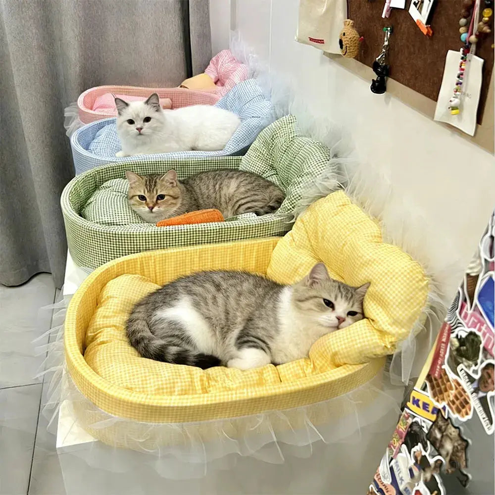 Cute Lace-Trimmed Pet Cat Princess Sofa Bed For Four Seasons  Washable and Removable Soft Plush Oval for Small Dogs/Cats Pour toi Mon chat
