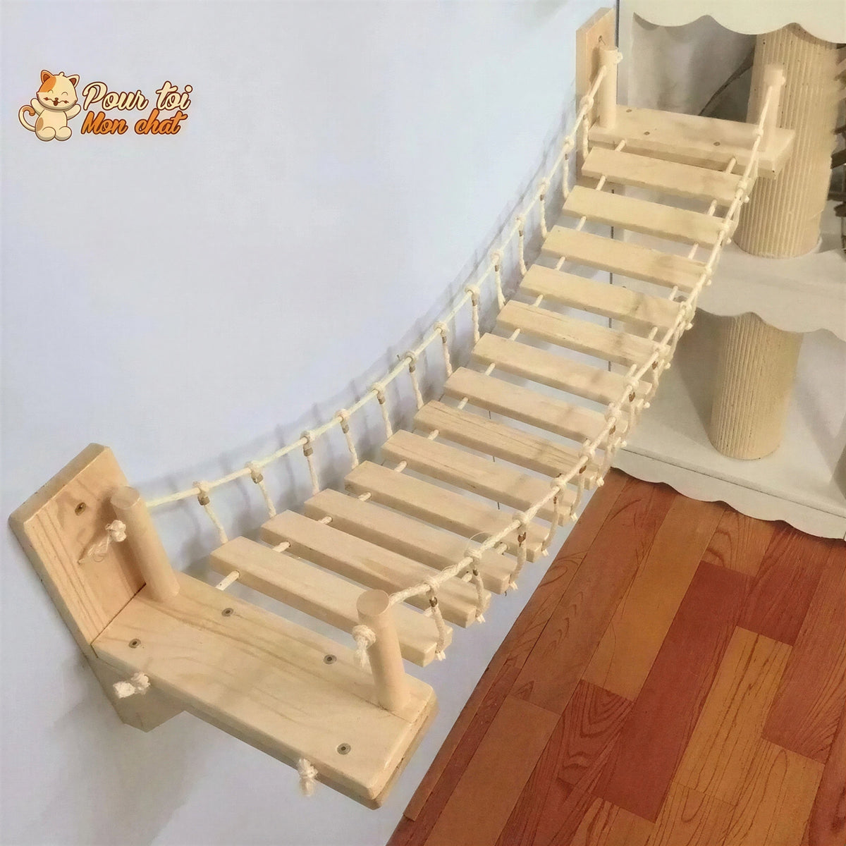Arbre à chat en forme de pont en bois suspendu Pour toi Mon chat
