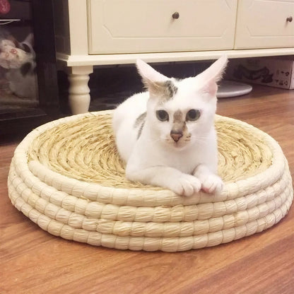 Lit en paille tissé à la main pour chat Pour toi Mon chat