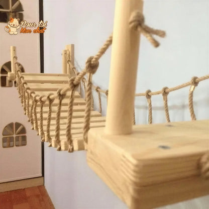 Arbre à chat en forme de pont en bois suspendu Pour toi Mon chat