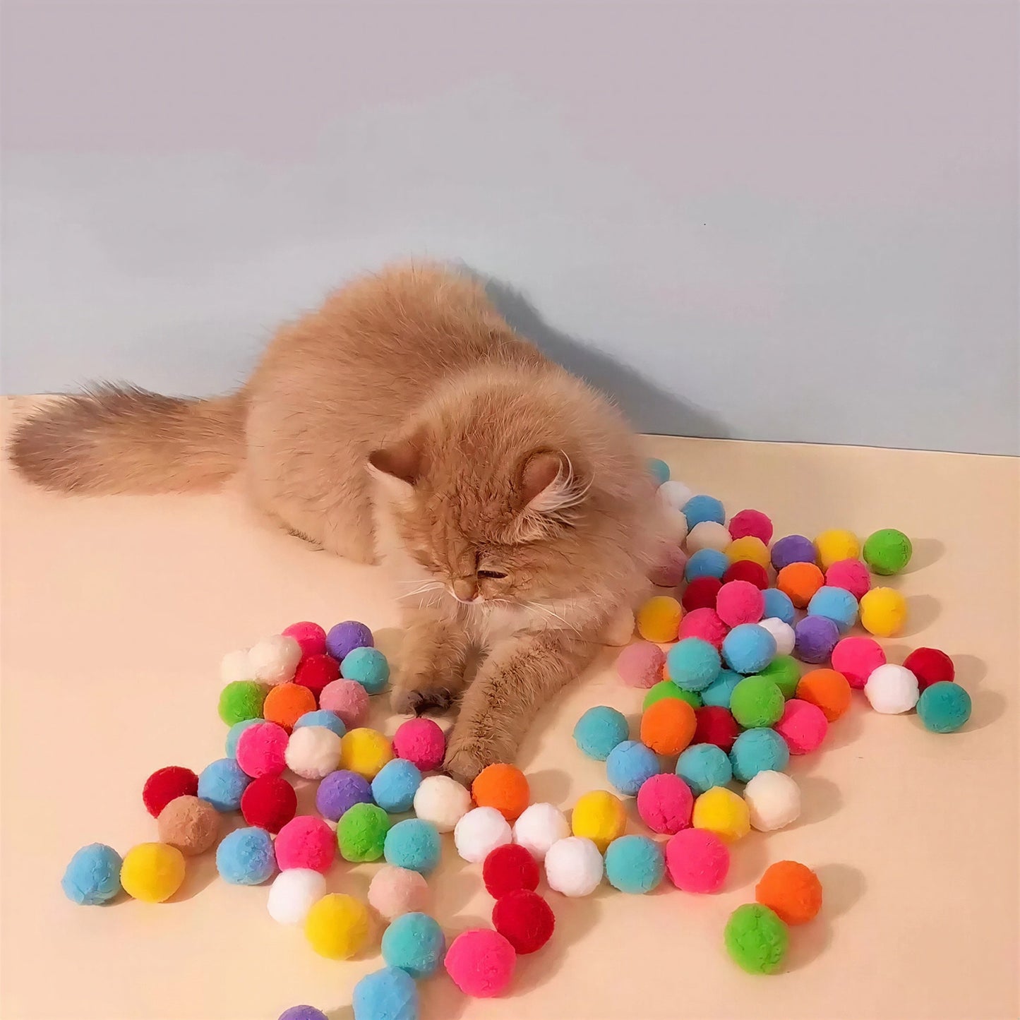 Pistolet en plastique avec cent balles de lancement en peluche pour chat Pour toi Mon chat
